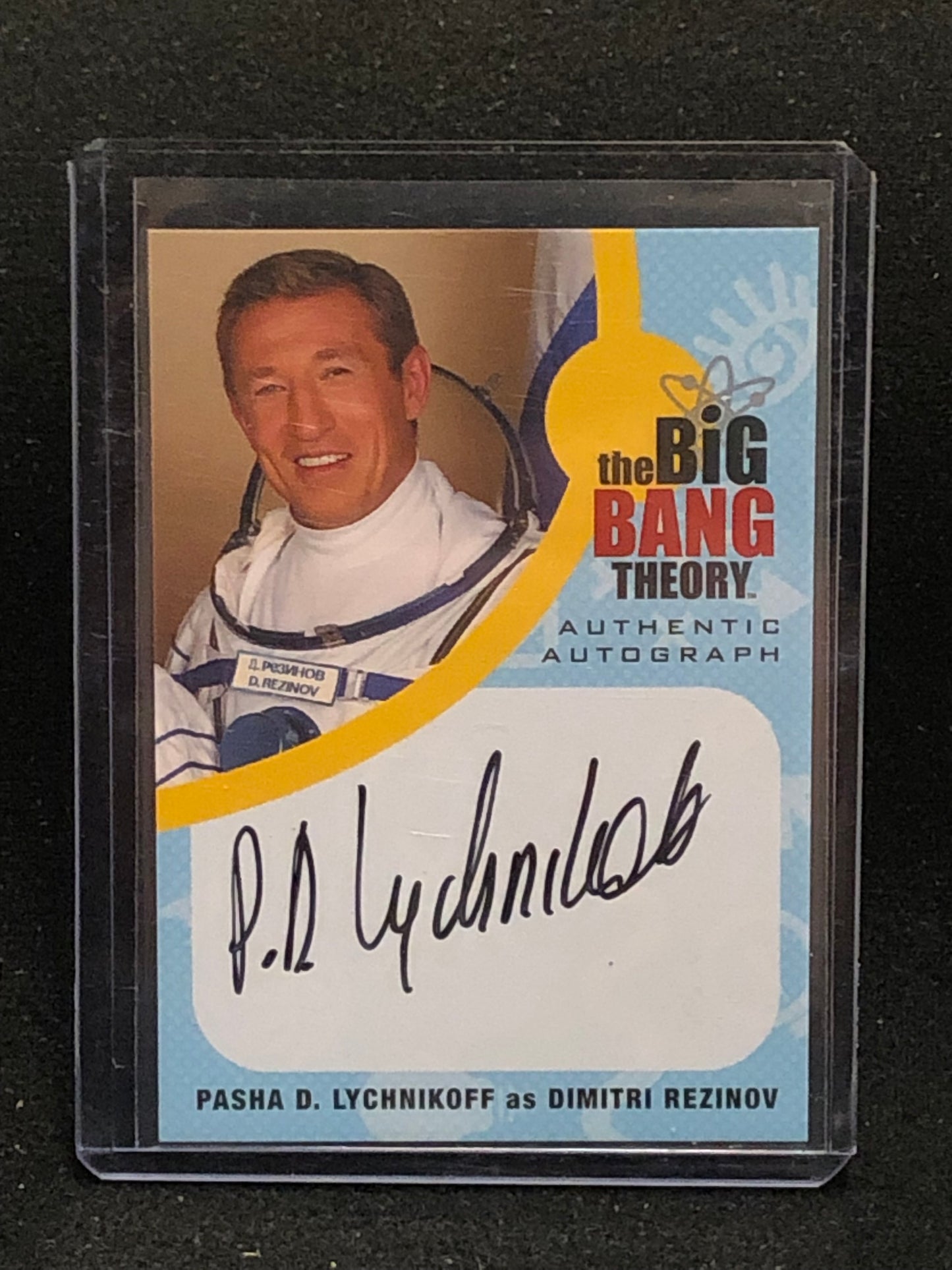 The Big Bang Theory Seasons 6 & 7 U-PICK Autograph Insert Singles