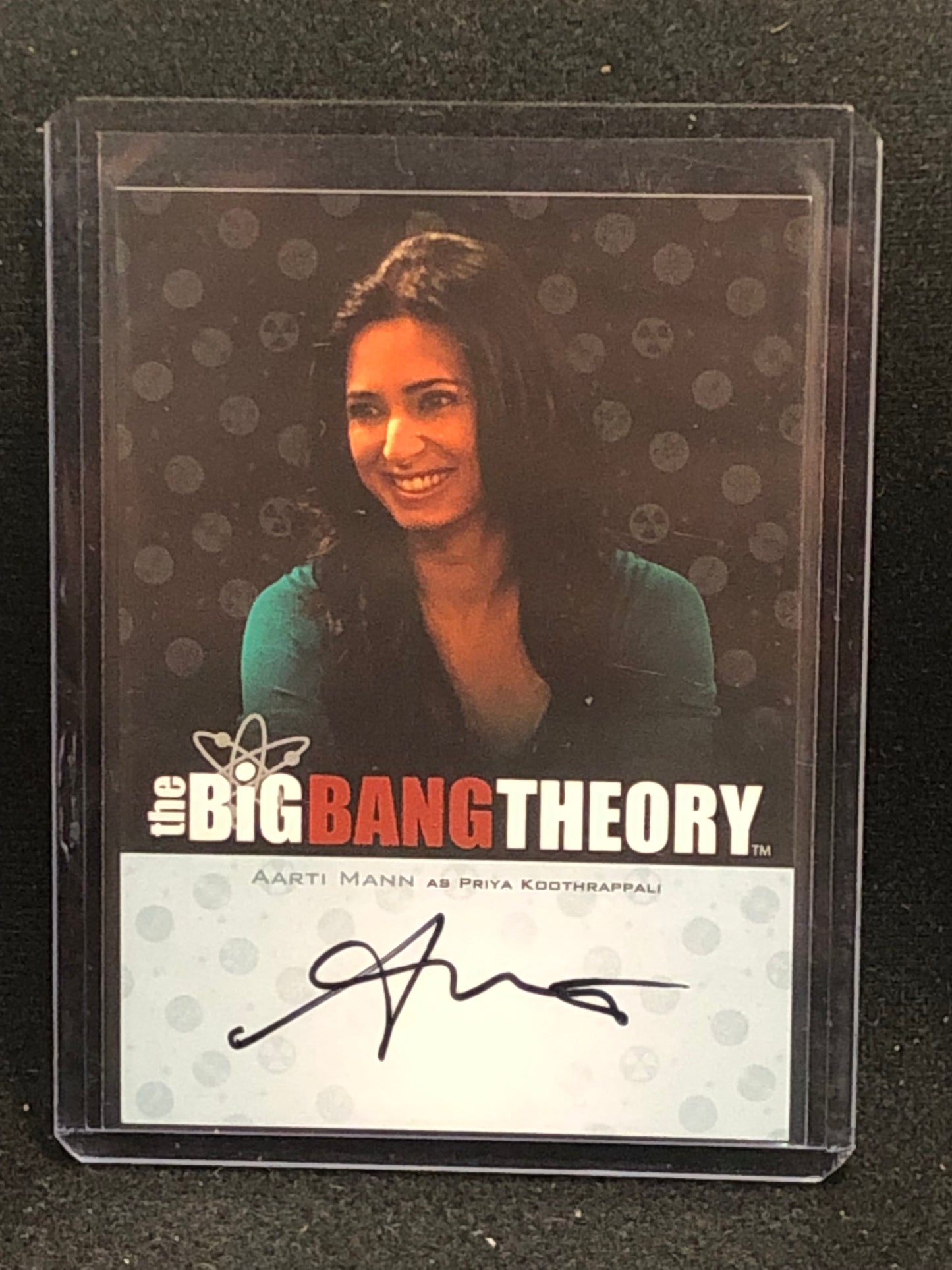 The Big Bang Theory Seasons 3 & 4 U-PICK Autograph Singles
