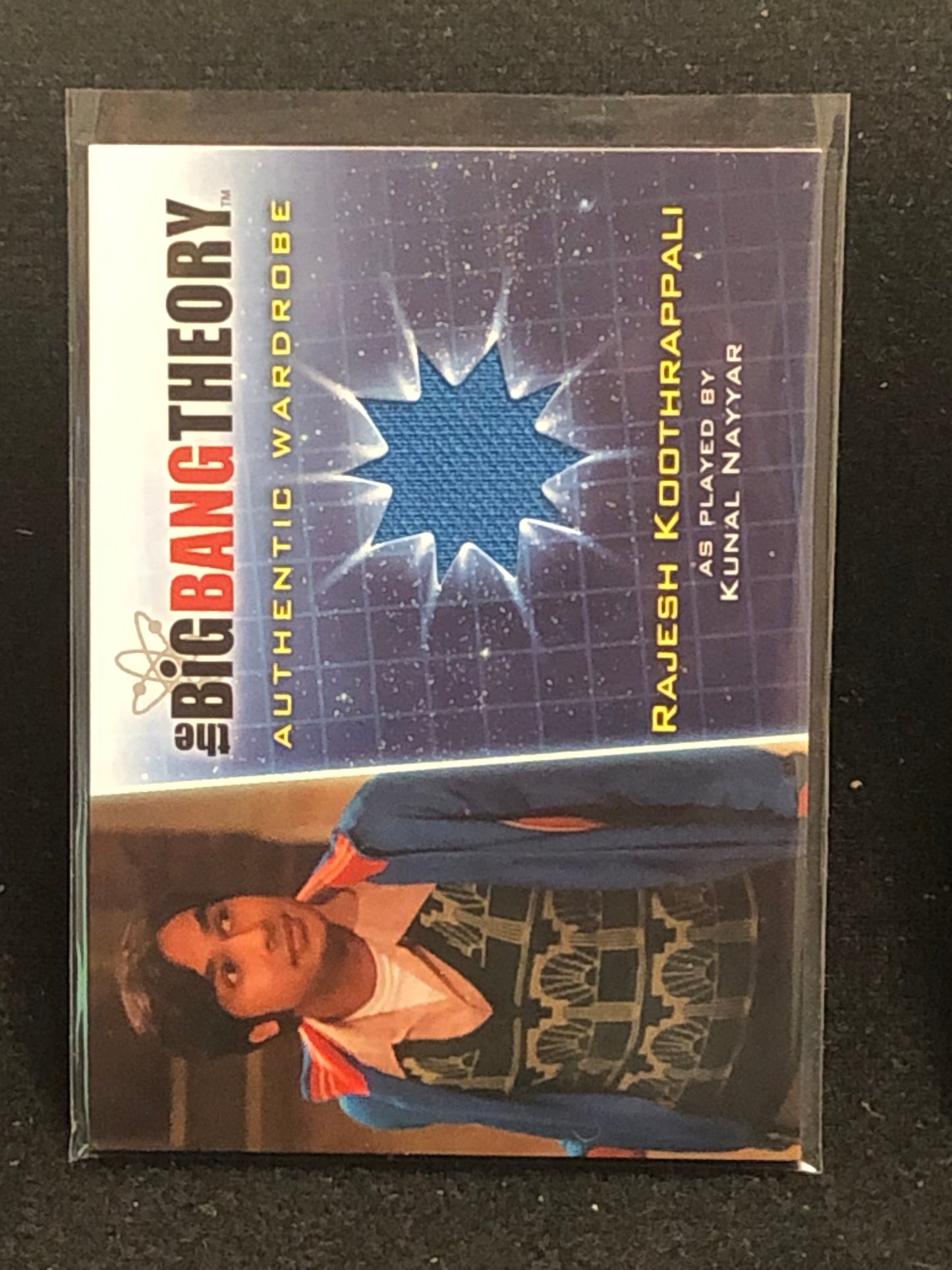 2012 Cryptozoic The Big Bang Theory Seasons 5 U-PICK Wardrobe/Costume/Relic Insert Singles