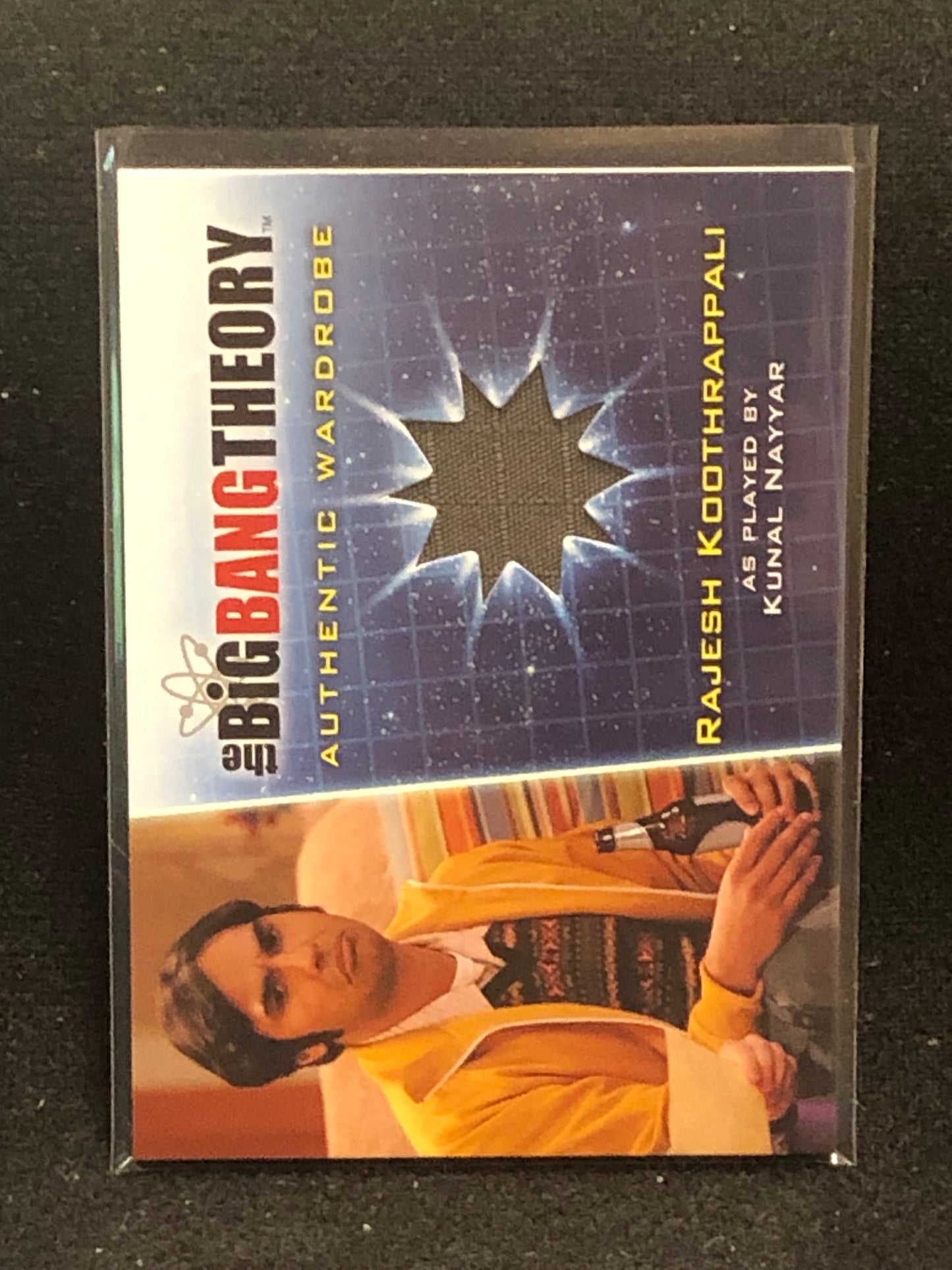 2012 Cryptozoic The Big Bang Theory Seasons 5 U-PICK Wardrobe/Costume/Relic Insert Singles